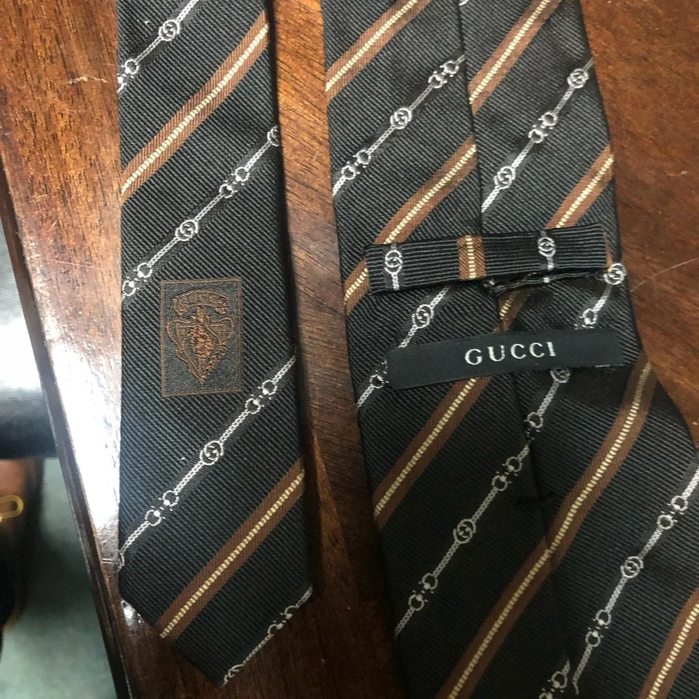 Authentic Gucci Horsebit tie
